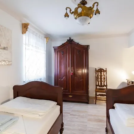 Dunatic Villa