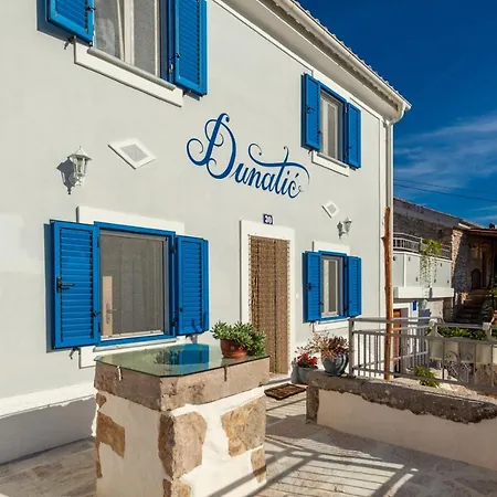 Villa Dunatic