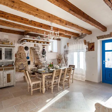 Villa Dunatic Županje