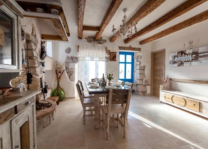 Villa Dunatic *