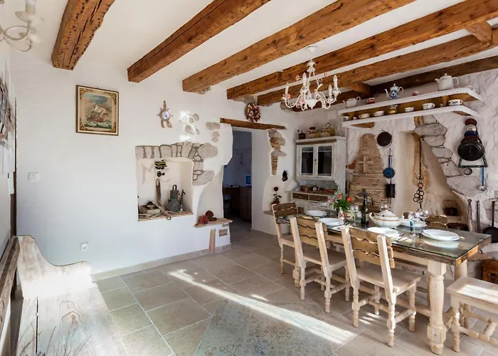 Villa Dunatic *